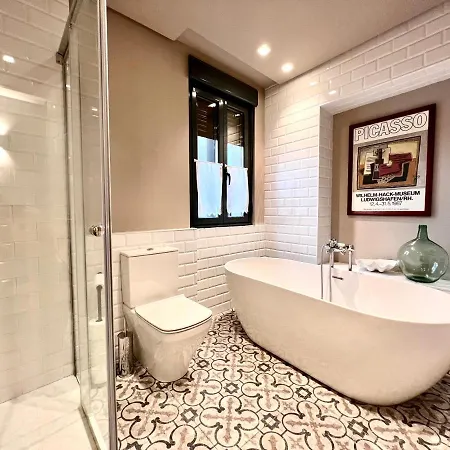 Housing Gran Via Luxe *