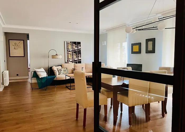 Apartment Housing Gran Via Luxe Leon