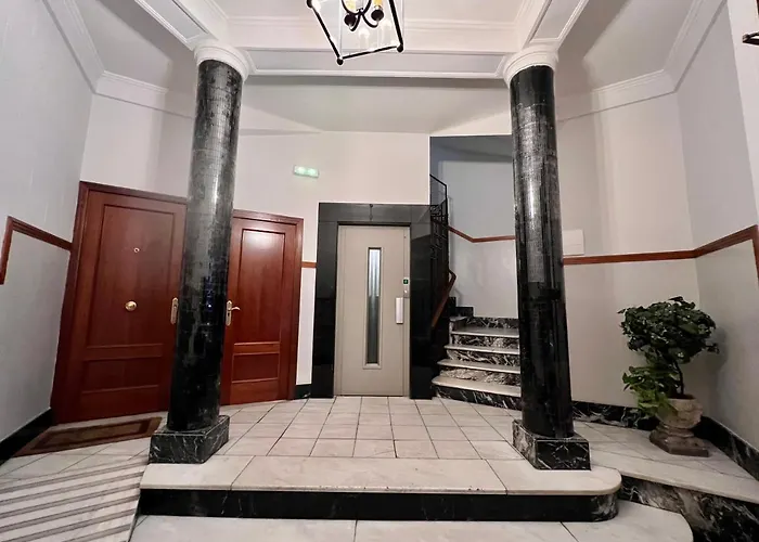 Housing Gran Via Luxe Apartment Leon